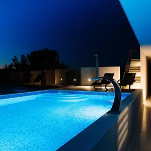 Lena Luxury , Zadar Kroatien